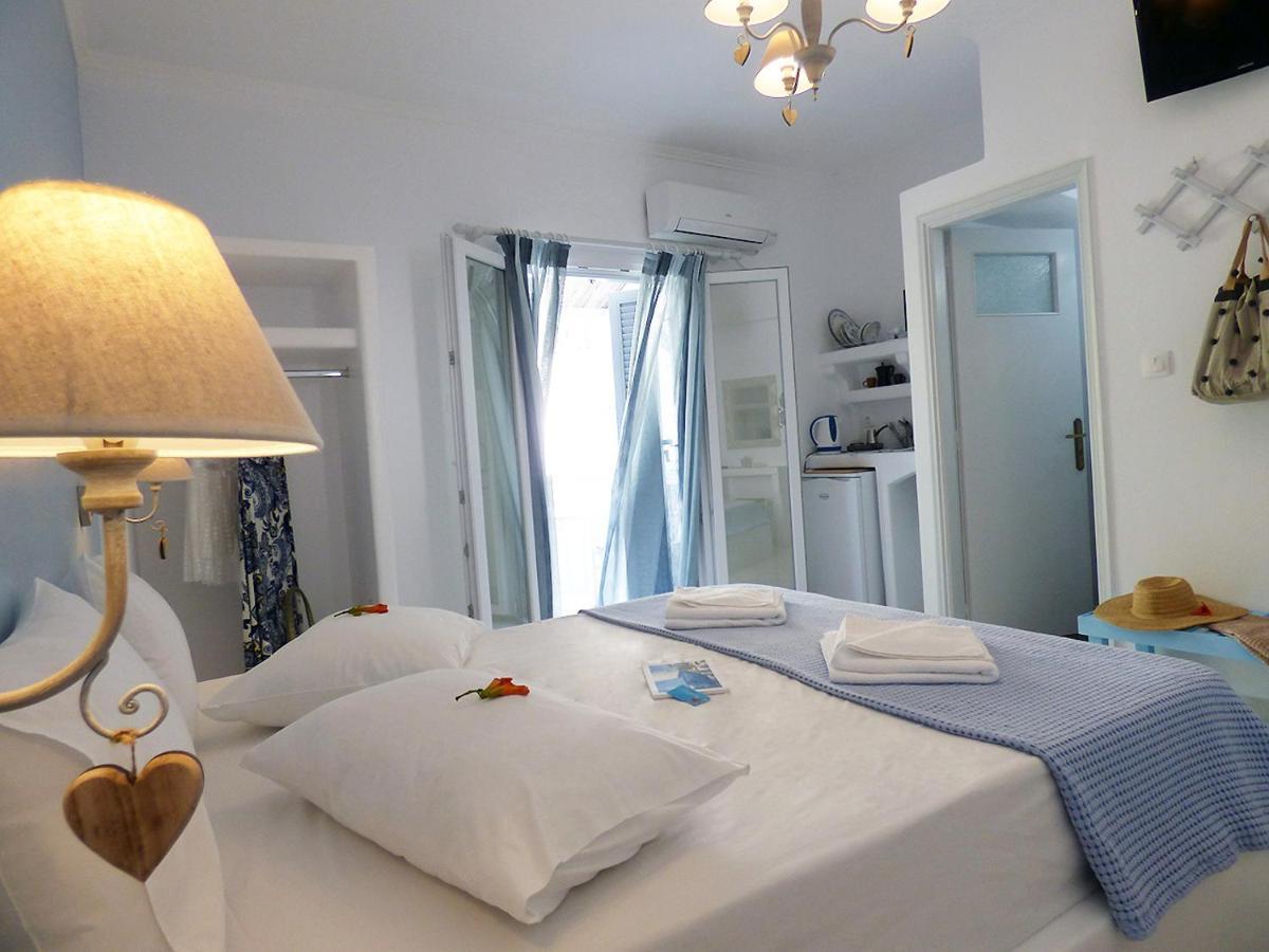 Tasoula Guest House 아다마스 외부 사진